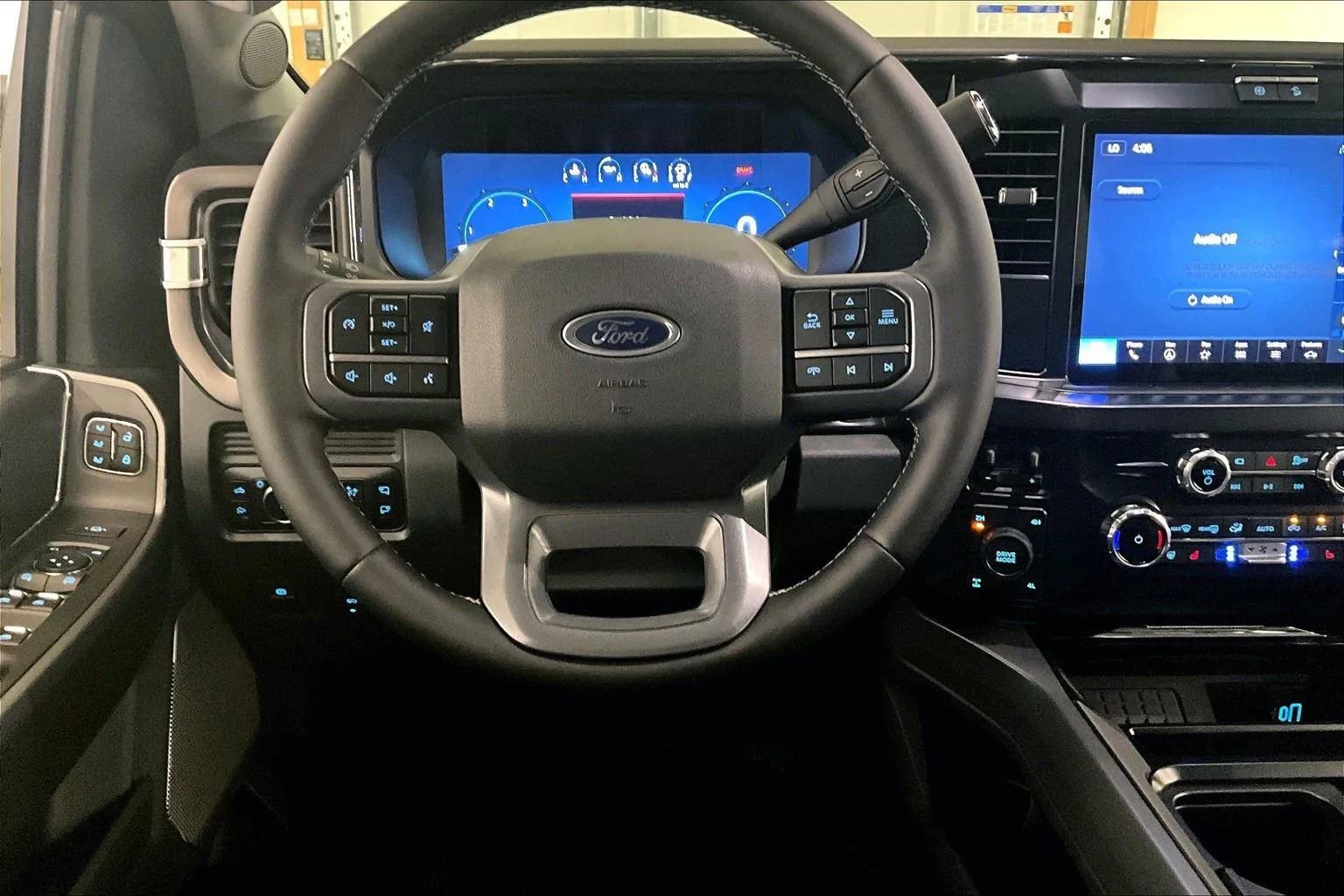New 2026 Ford F250 Lariat w/ Black Appearance Package image 5