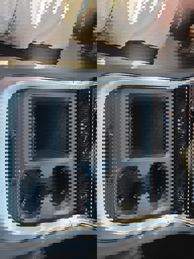 New 2026 Nissan Armada SL w/ Captain's Chari Seat Package image 28