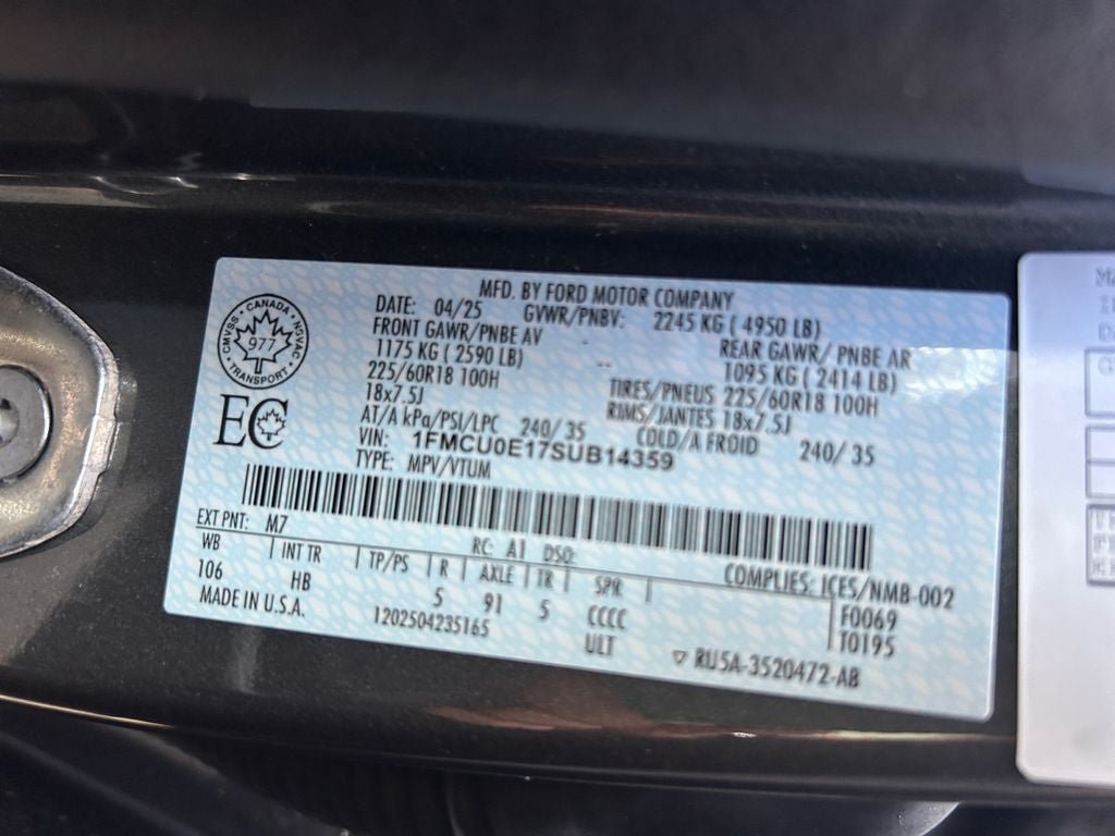 Used 2025 Ford Escape SE FWD image 35