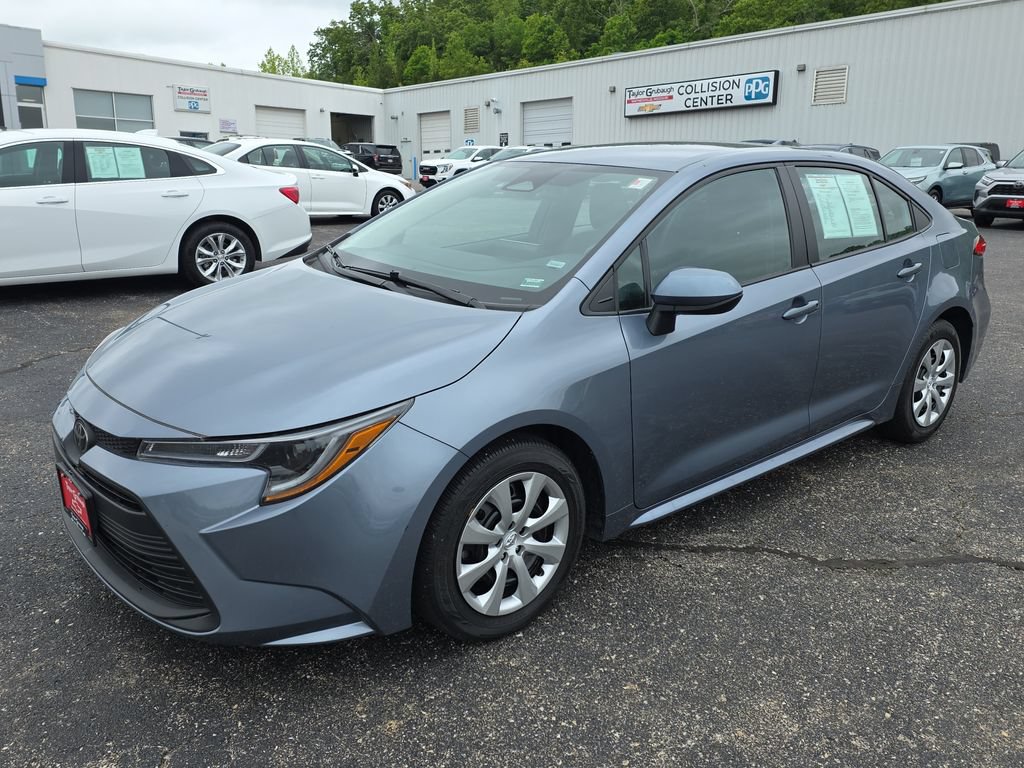 Used 2024 Toyota Corolla LE FWD image 4