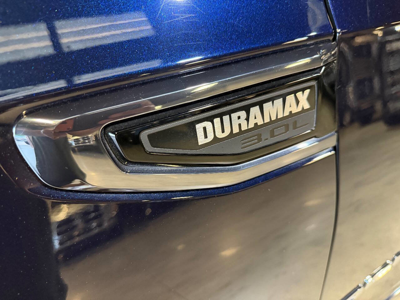 Used 2023 GMC Yukon XL Denali Ultimate image 32