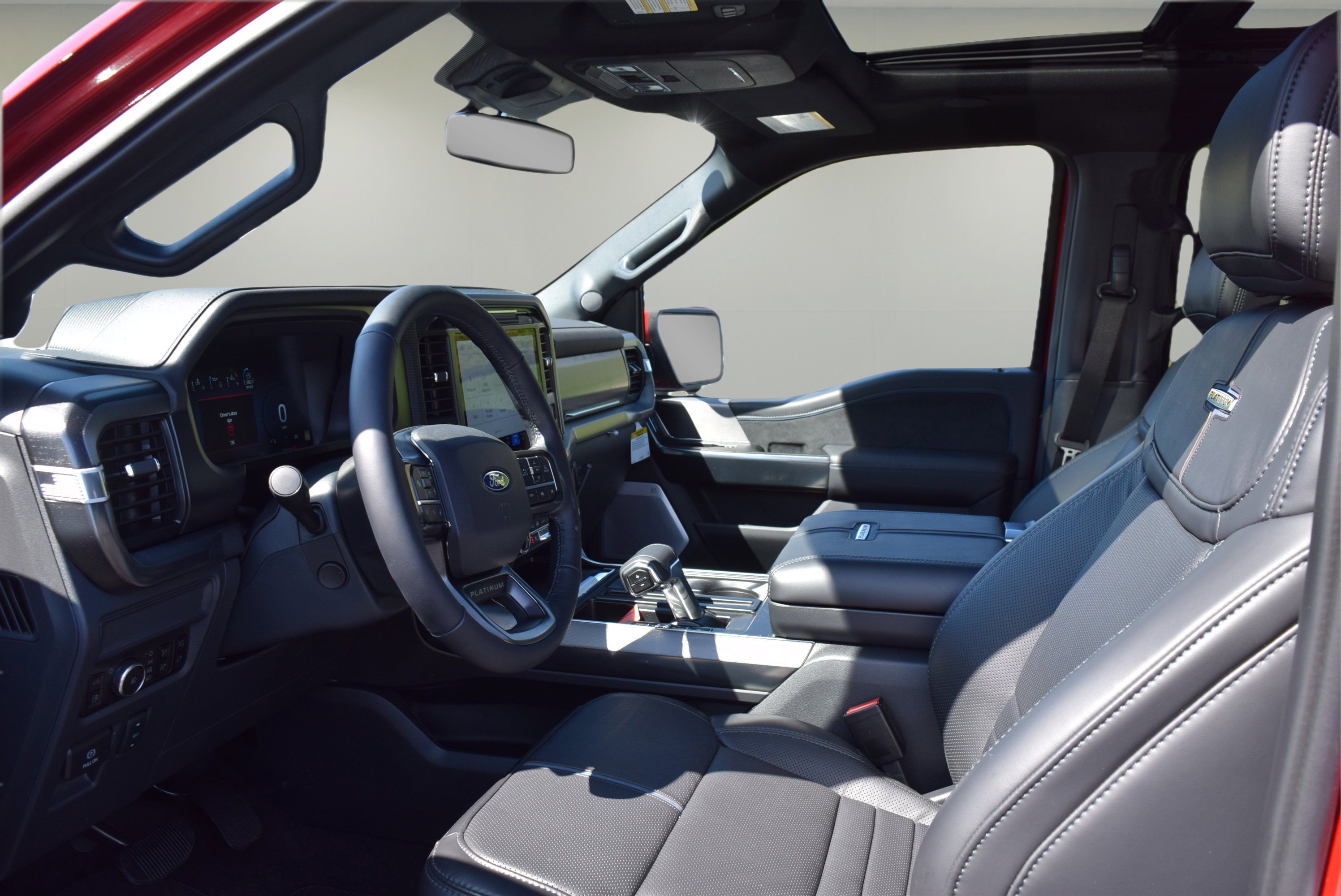 Used 2025 Ford F150 Platinum w/ Equipment Group 702A High image 6