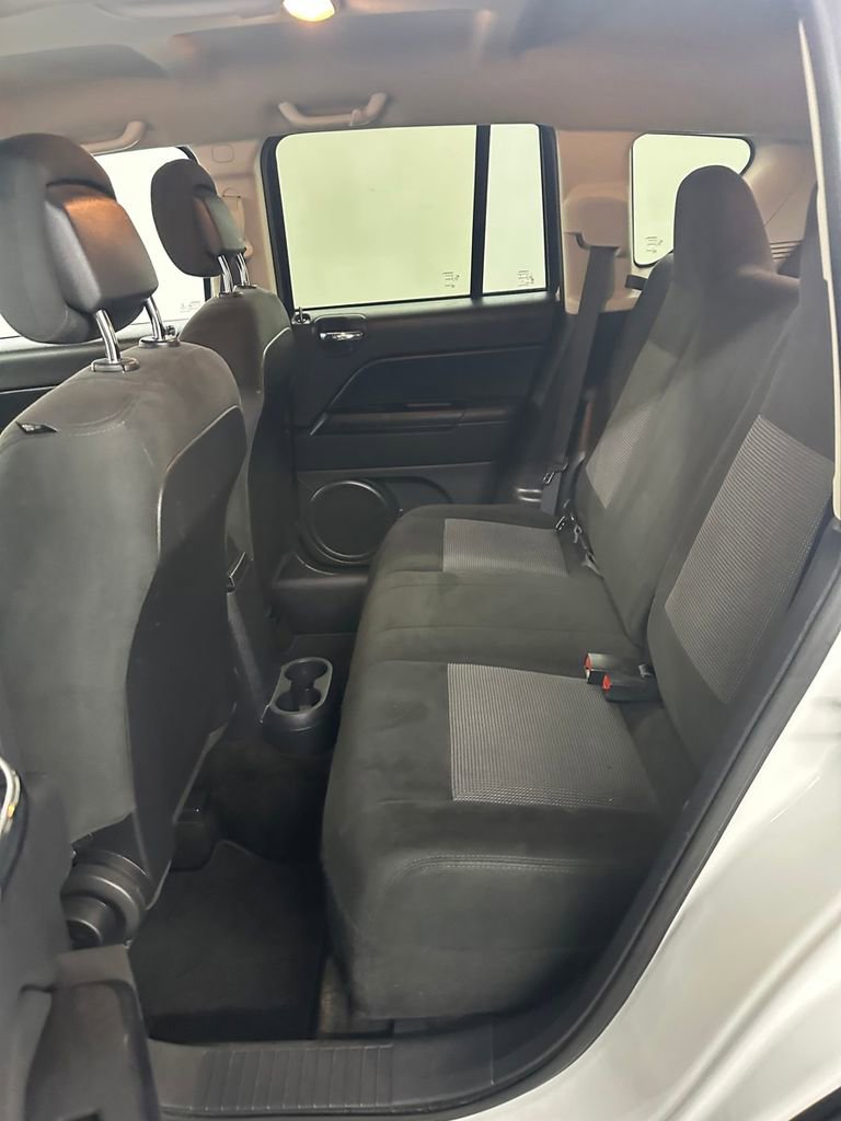 Used 2016 Jeep Compass Sport w/ Power Value Group image 23