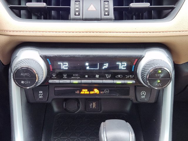 Certified 2025 Toyota RAV4 XLE Premium FWD image 18