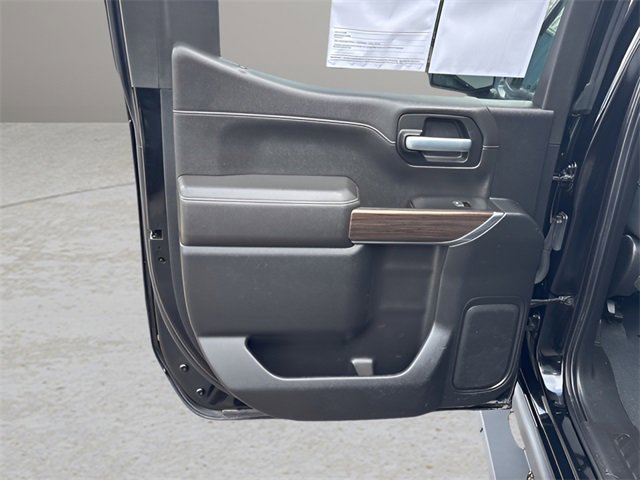 Used 2021 Chevrolet Silverado 1500 LT Trail Boss w/ Convenience Package II image 17