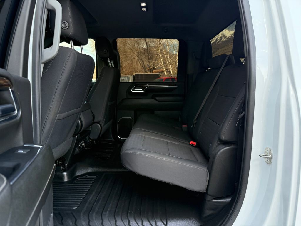 Used 2024 GMC Sierra 3500 SLE image 28