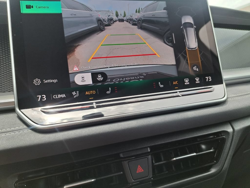 New 2026 Volkswagen Tiguan SE R-Line FWD image 11