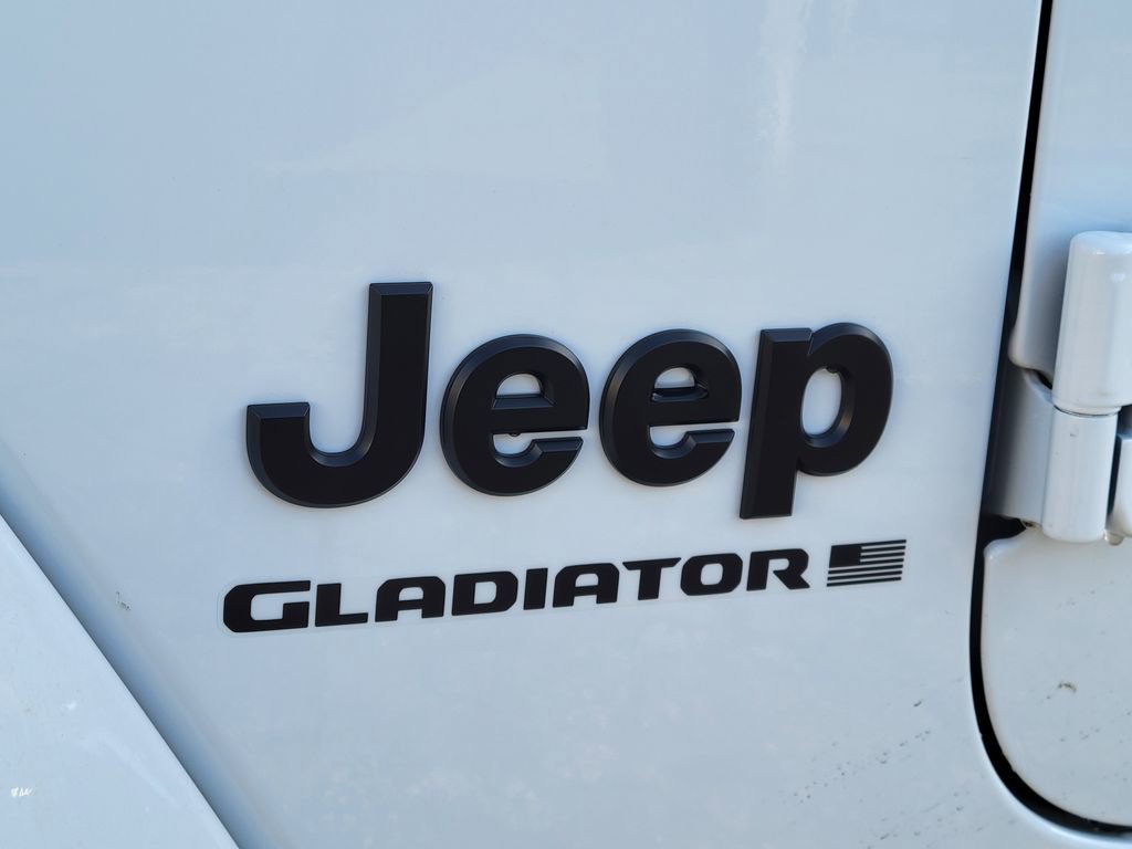 New 2026 Jeep Gladiator Sport image 18