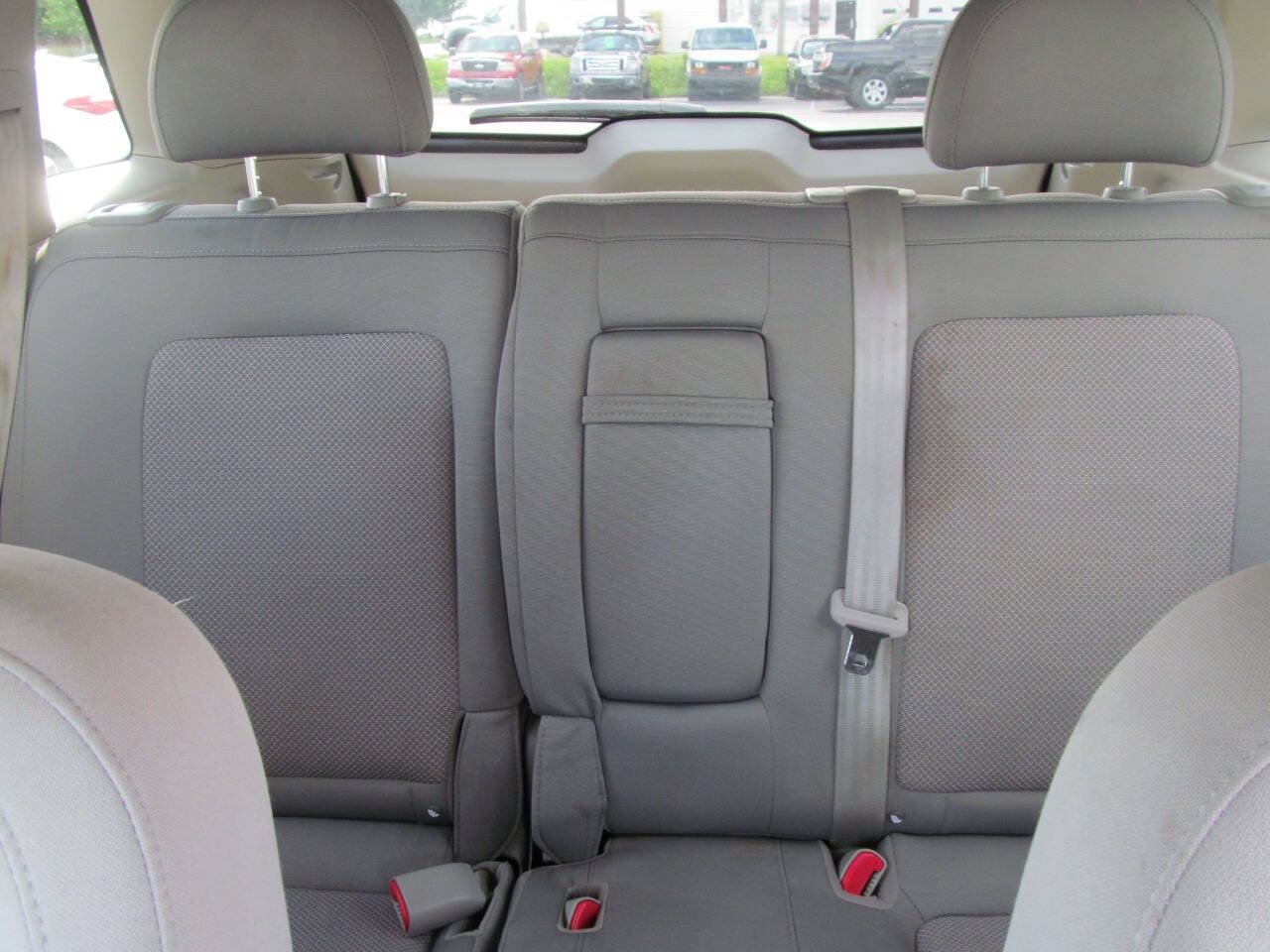 Used 2009 Saturn Vue XR w/ Convenience Package FWD image 16