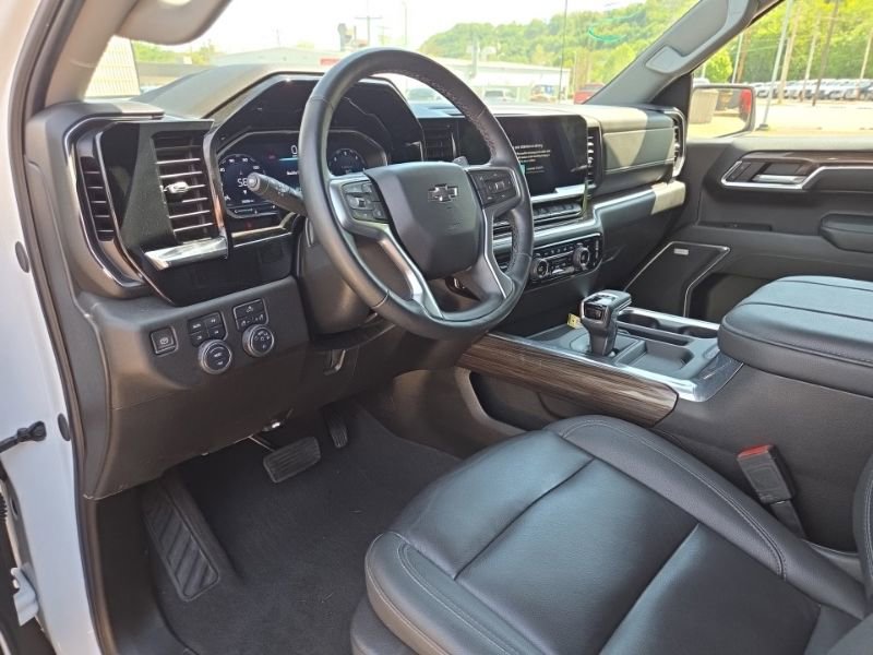 Used 2024 Chevrolet Silverado 1500 RST w/ Convenience Package II AWD/4WD image 26