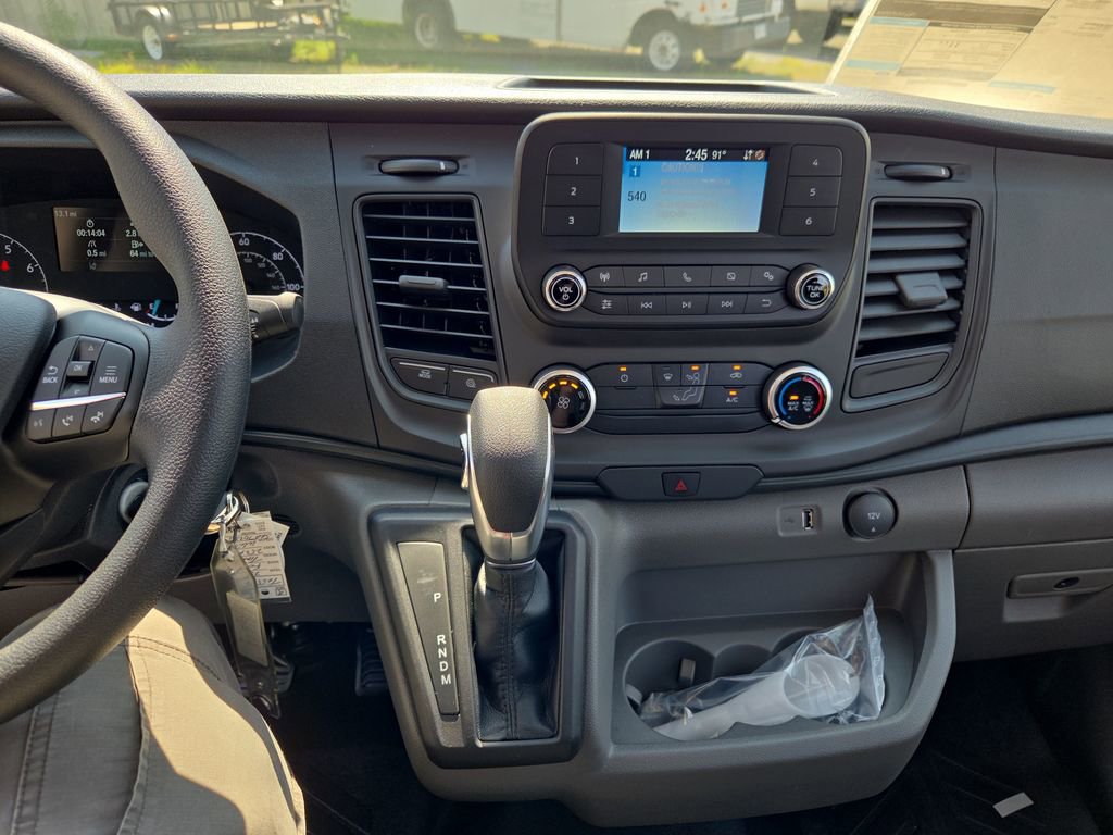 New 2025 Ford Transit 250 148 Medium Roof image 17