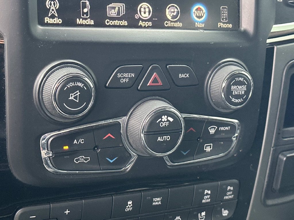Used 2015 RAM 1500 Sport w/ Convenience Group AWD/4WD image 21