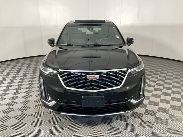Certified 2025 Cadillac XT6 Luxury image 2