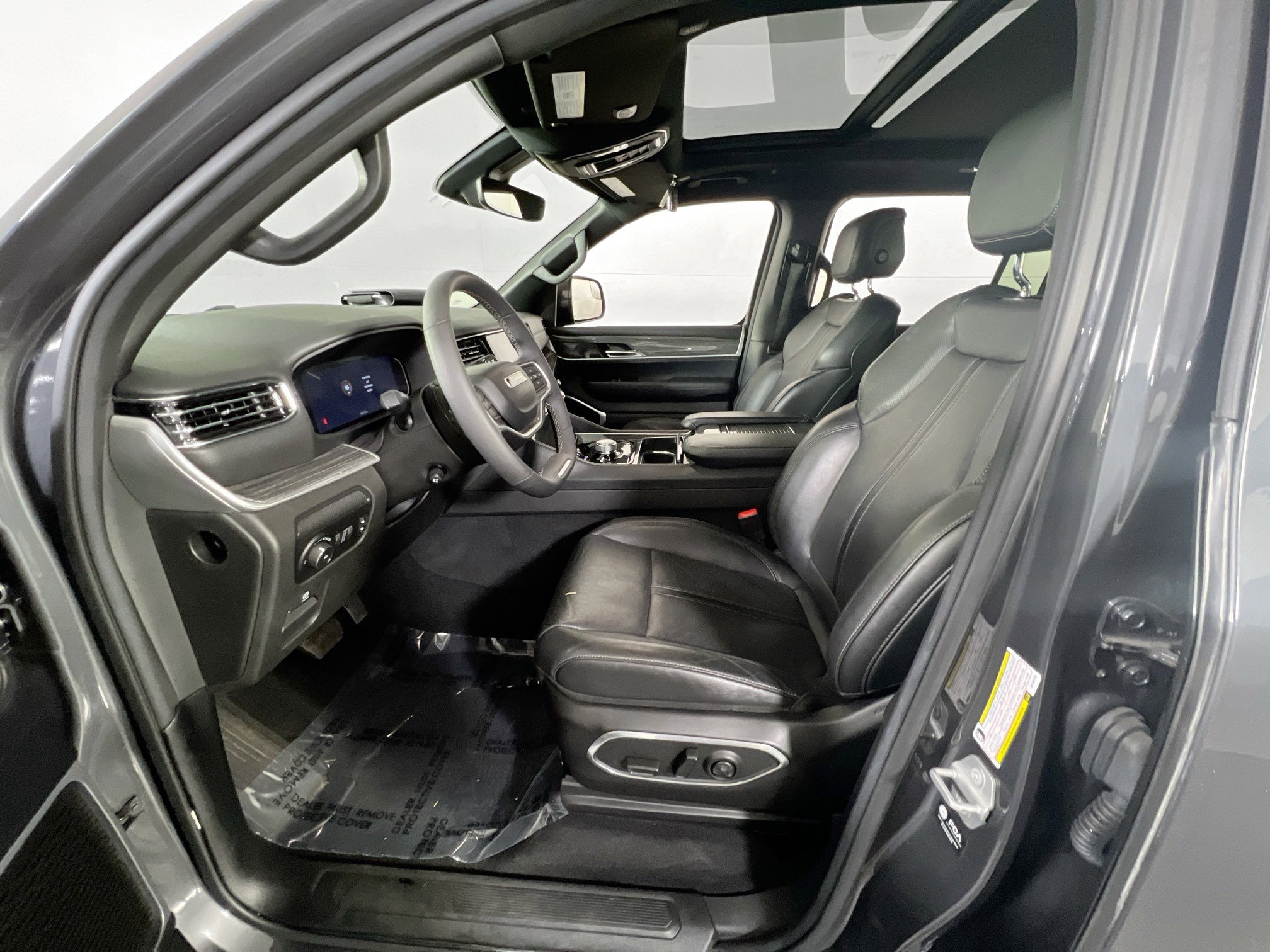 Used 2022 Jeep Wagoneer Series II w/ Premium Group I image 21