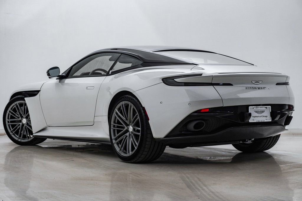 Used 2024 Aston Martin DB12 Coupe image 2