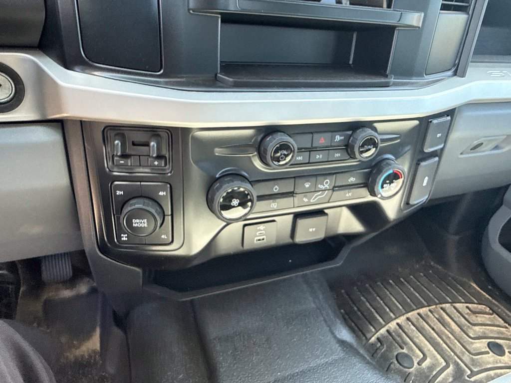 Used 2026 Ford F250 XL w/ XL Off-Road Package AWD/4WD image 18
