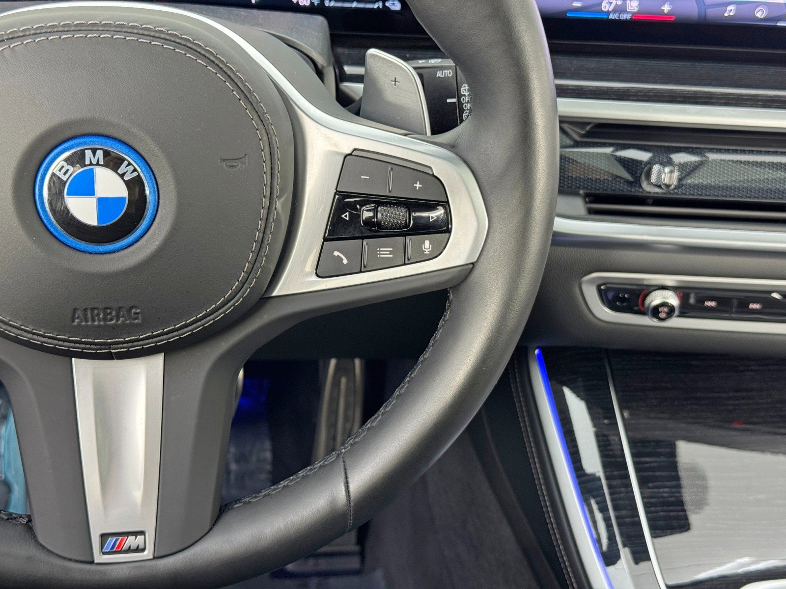 Used 2024 BMW X5 xDrive50e w/ M Sport Package image 23