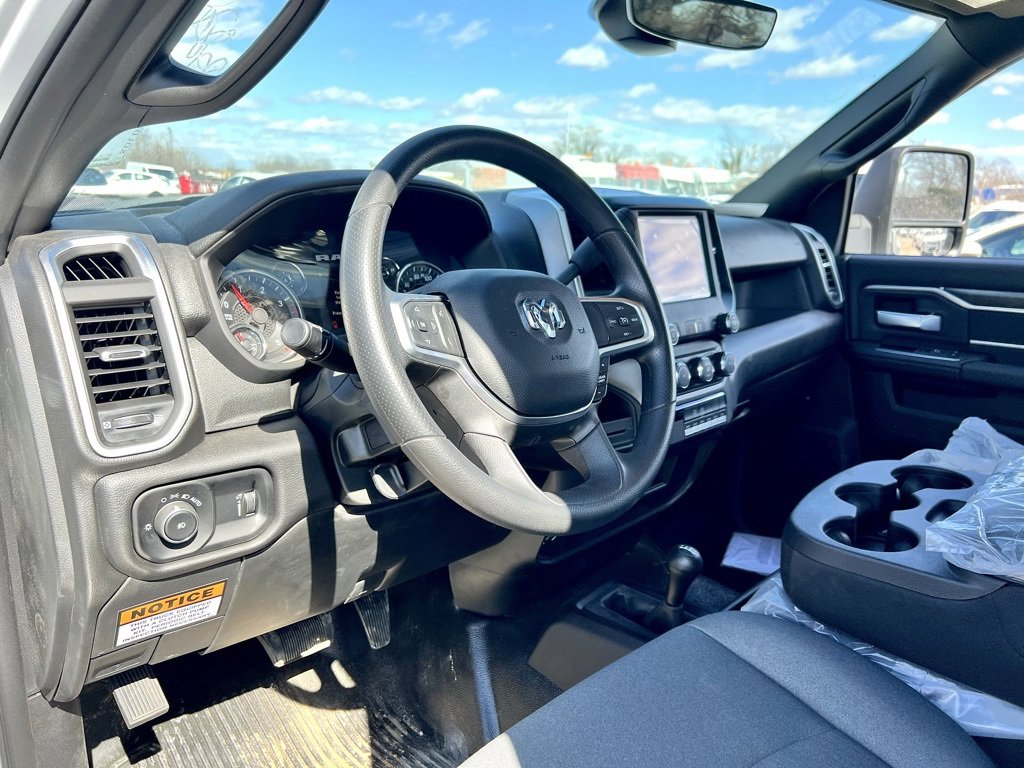 New 2024 RAM 4500 SLT w/ Quick Order Package 2YG SLT image 13