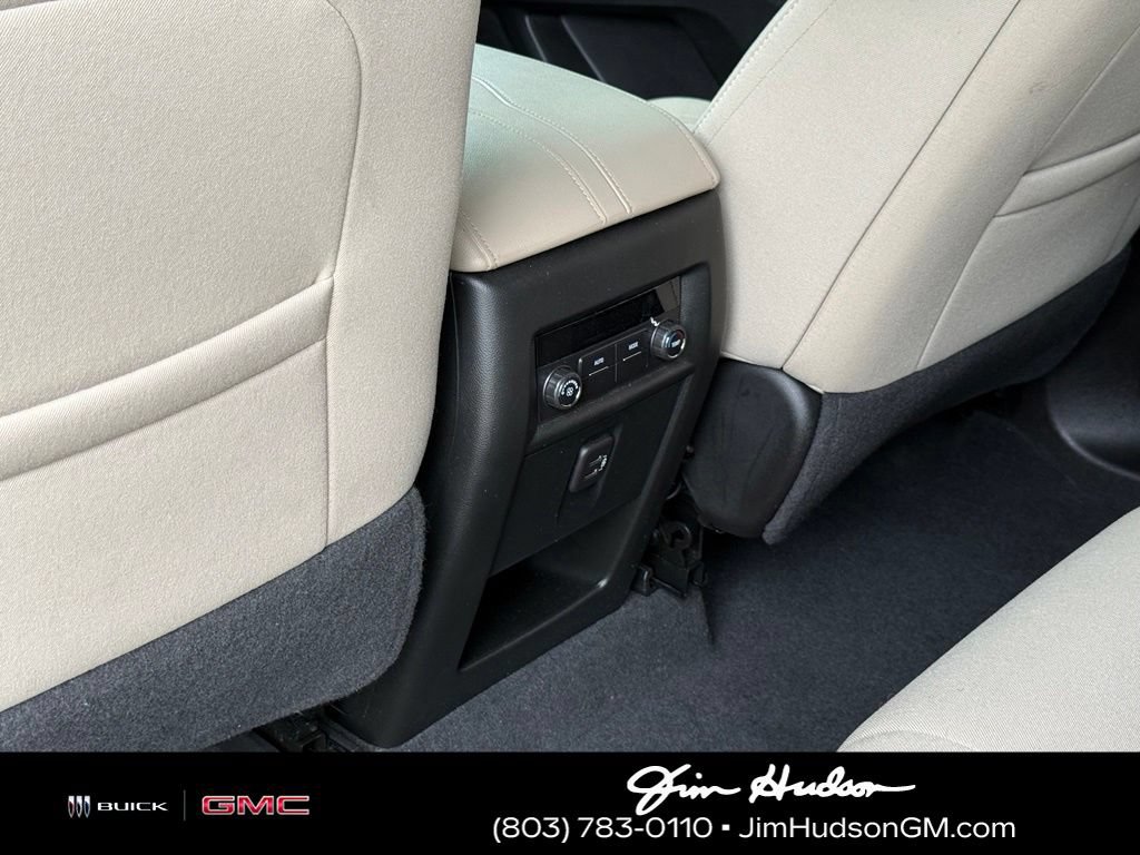 Certified 2023 Chevrolet Traverse LS FWD image 24