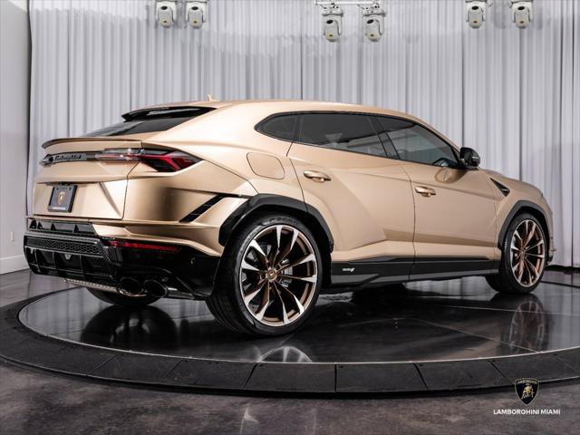 Used 2024 Lamborghini Urus S AWD/4WD image 13