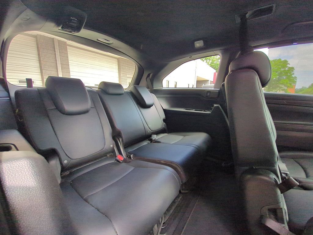Used 2025 Honda Odyssey Sport-L image 29
