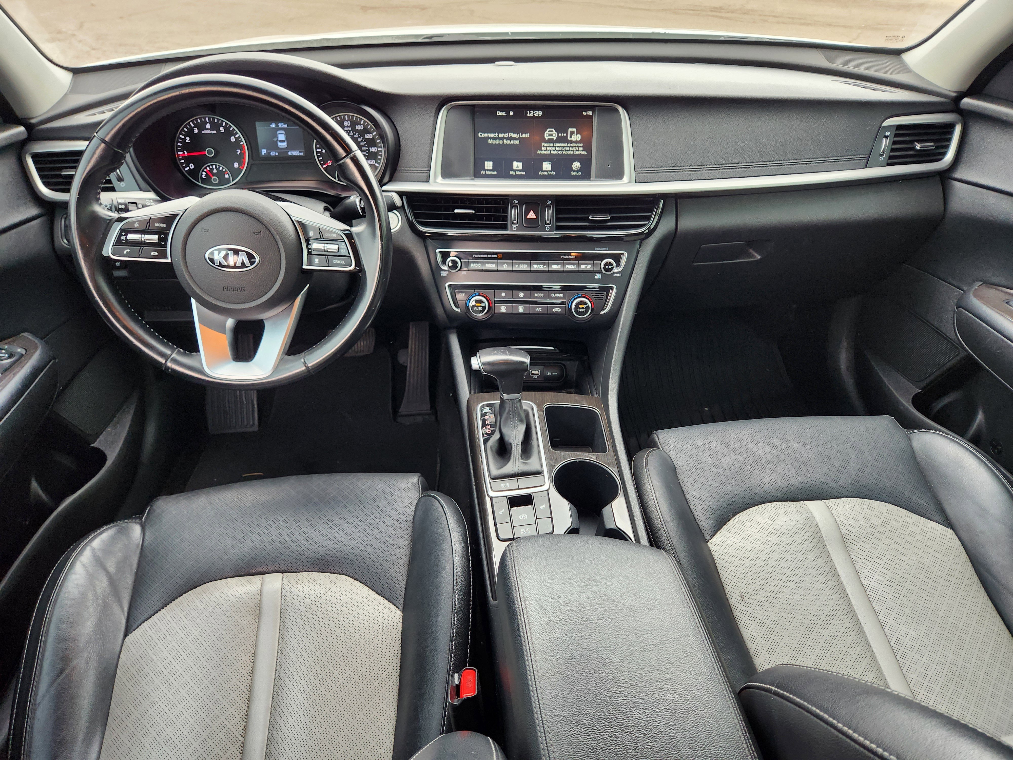 Used 2019 Kia Optima EX image 8