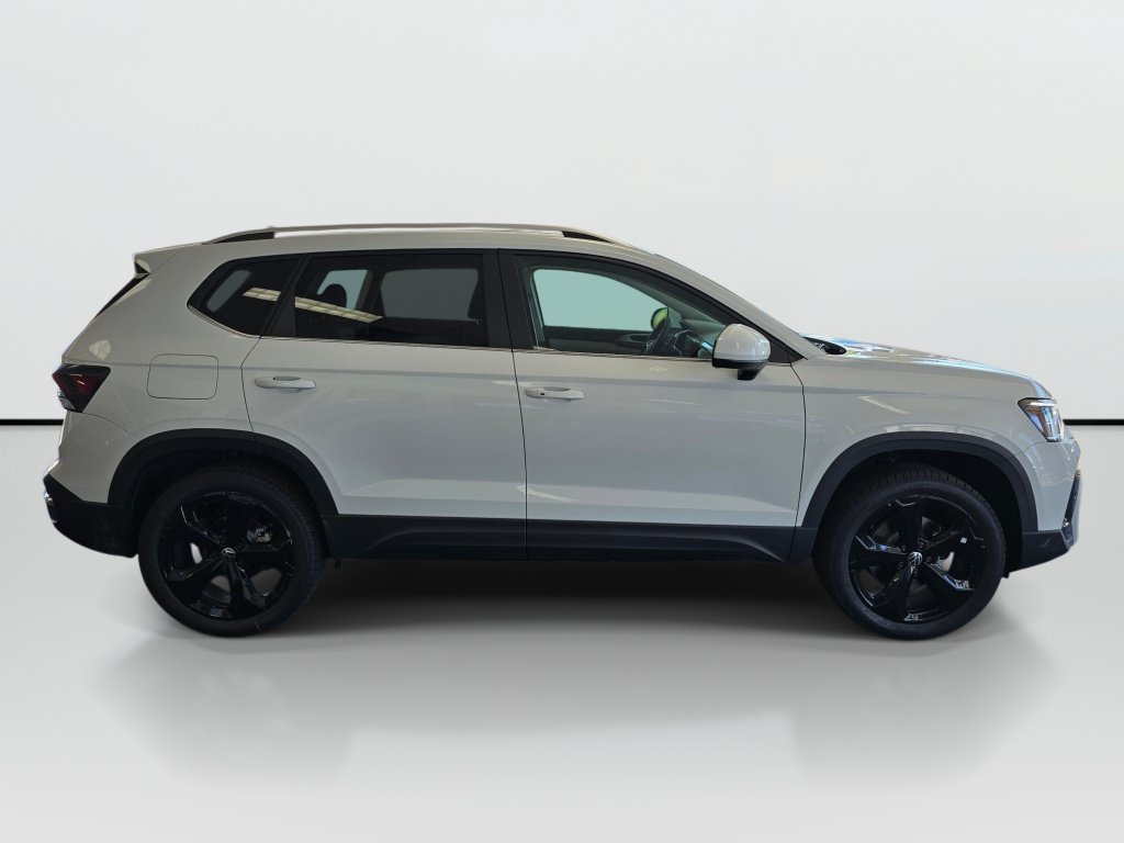New 2026 Volkswagen Taos SEL AWD/4WD image 2