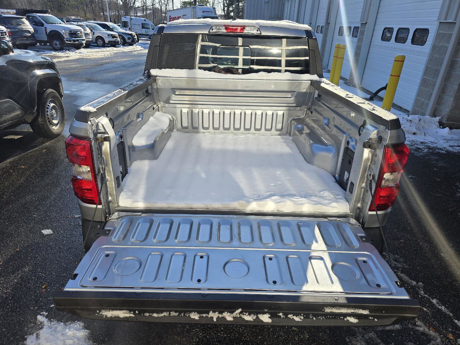 Used 2022 Ford Maverick XLT FWD image 5