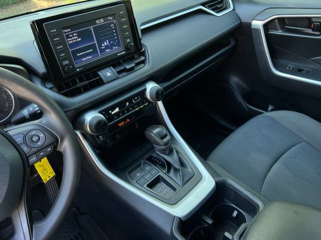 Used 2022 Toyota RAV4 LE FWD image 34
