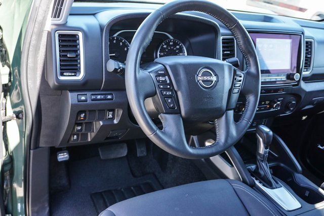 Used 2024 Nissan Frontier SV w/ SV Convenience Package image 10