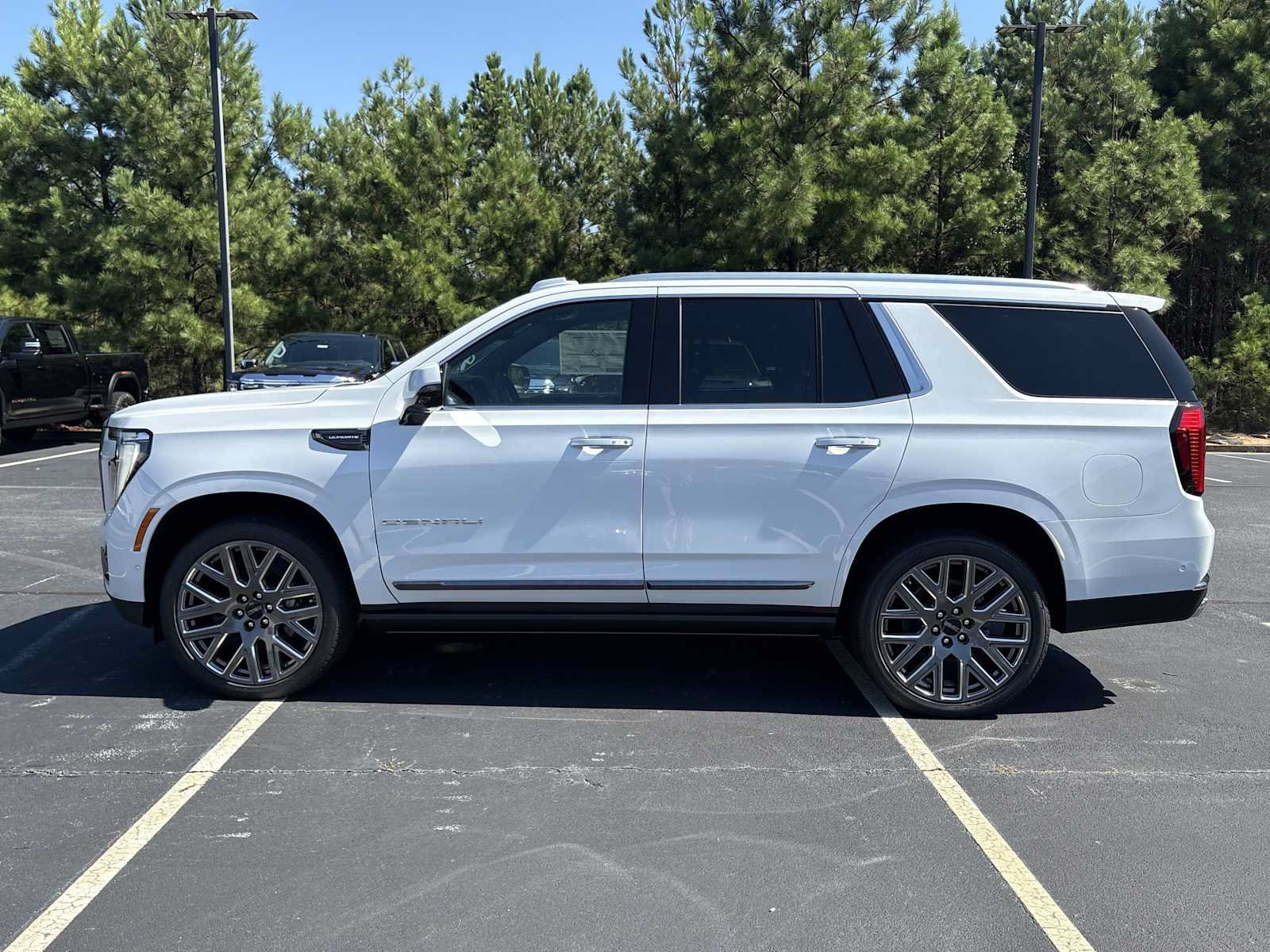 New 2026 GMC Yukon Denali Ultimate AWD/4WD image 19