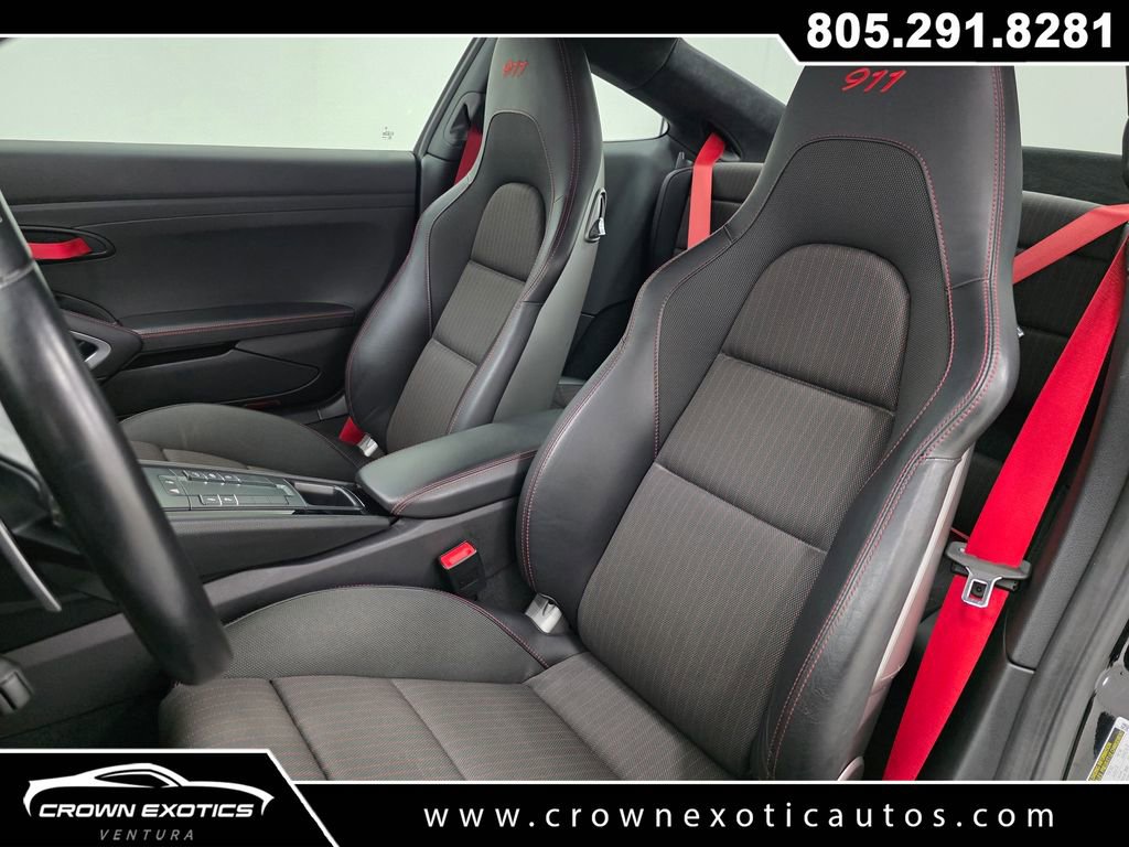 Used 2018 Porsche 911 Carrera T w/ Carrera T Interior Package RWD image 22