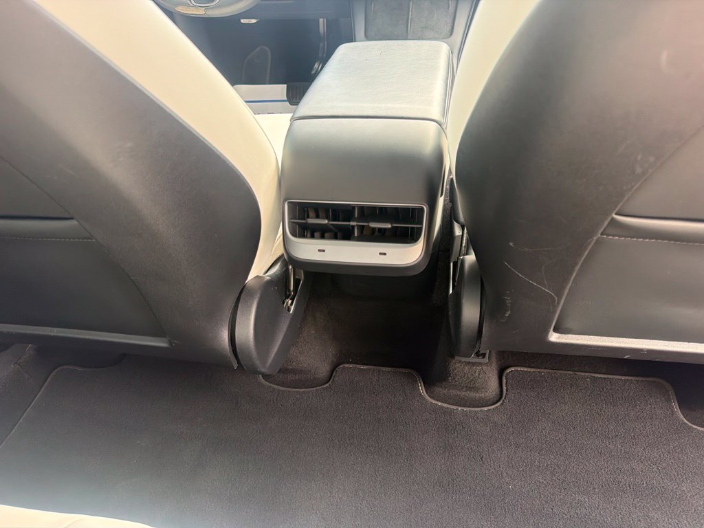 Used 2021 Tesla Model Y Long Range AWD/4WD image 42
