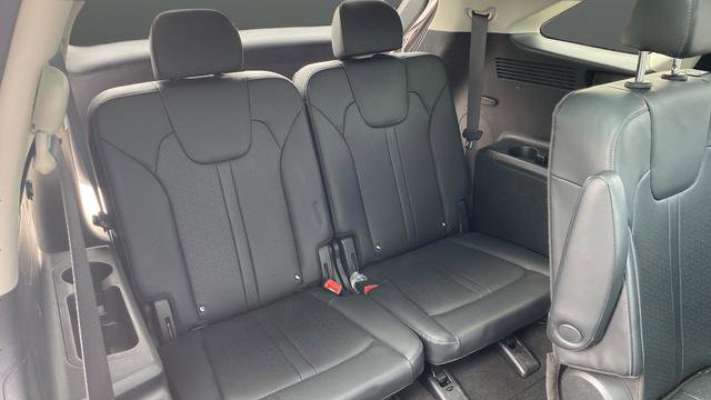 Used 2021 Kia Sorento EX FWD image 26