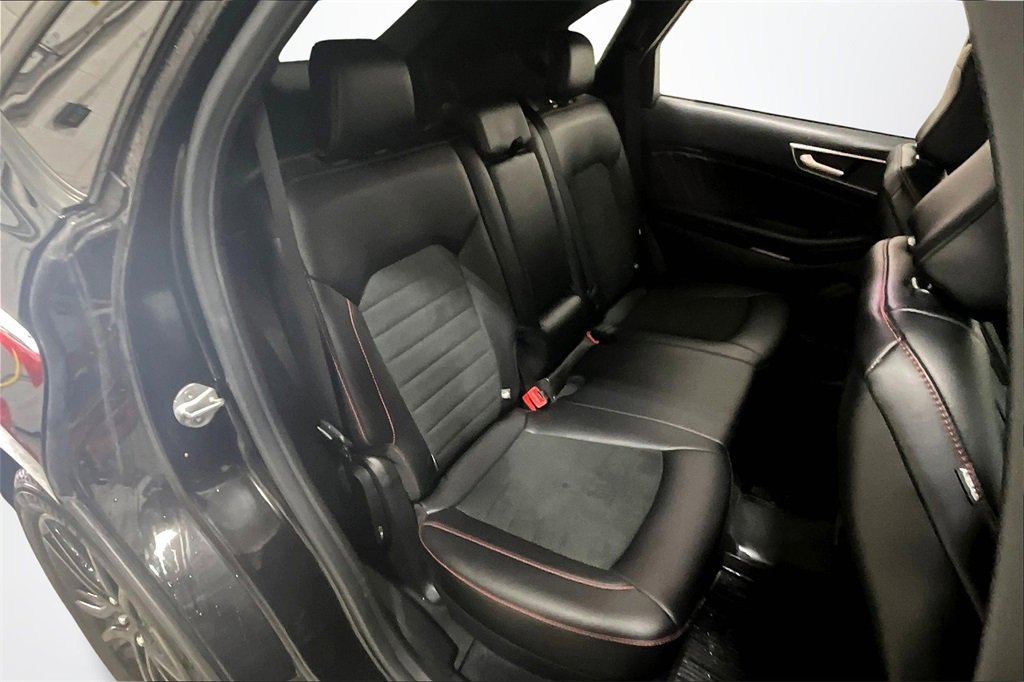 Used 2023 Ford Edge ST-Line image 24