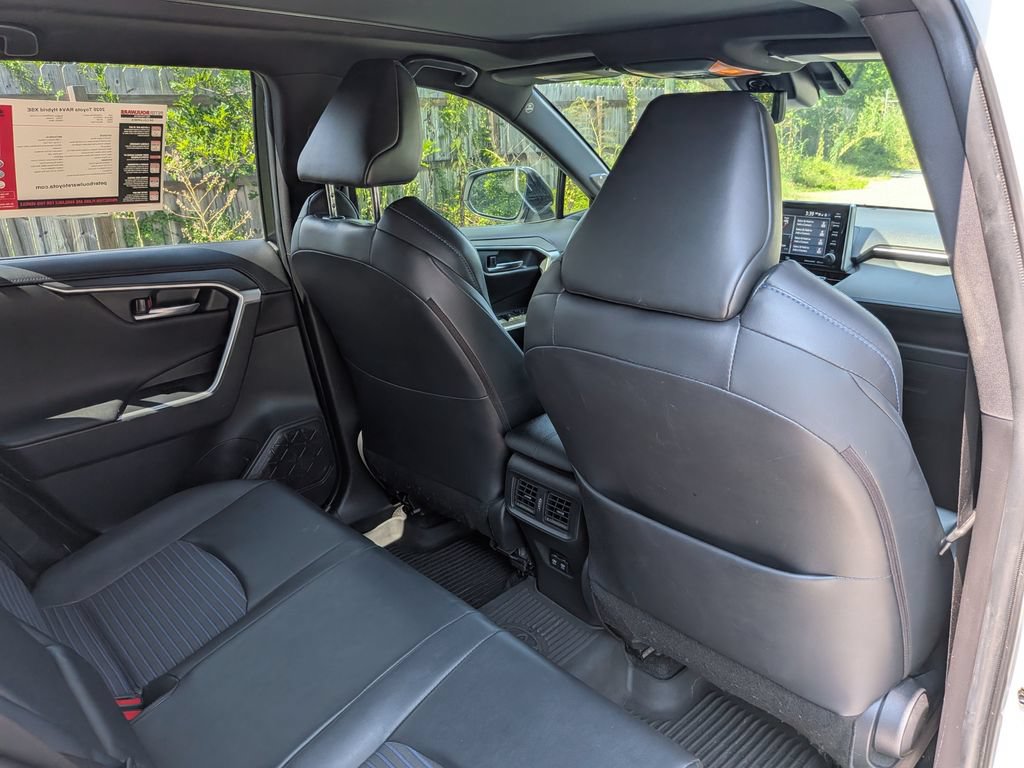 Used 2020 Toyota RAV4 XSE AWD/4WD image 27