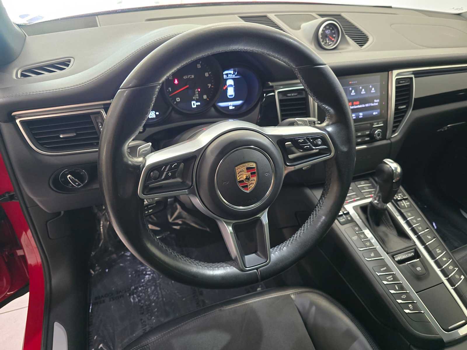 Used 2017 Porsche Macan GTS AWD/4WD image 2