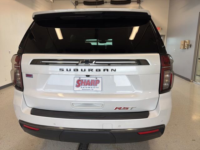 Used 2022 Chevrolet Suburban RST w/ Luxury Package AWD/4WD image 8