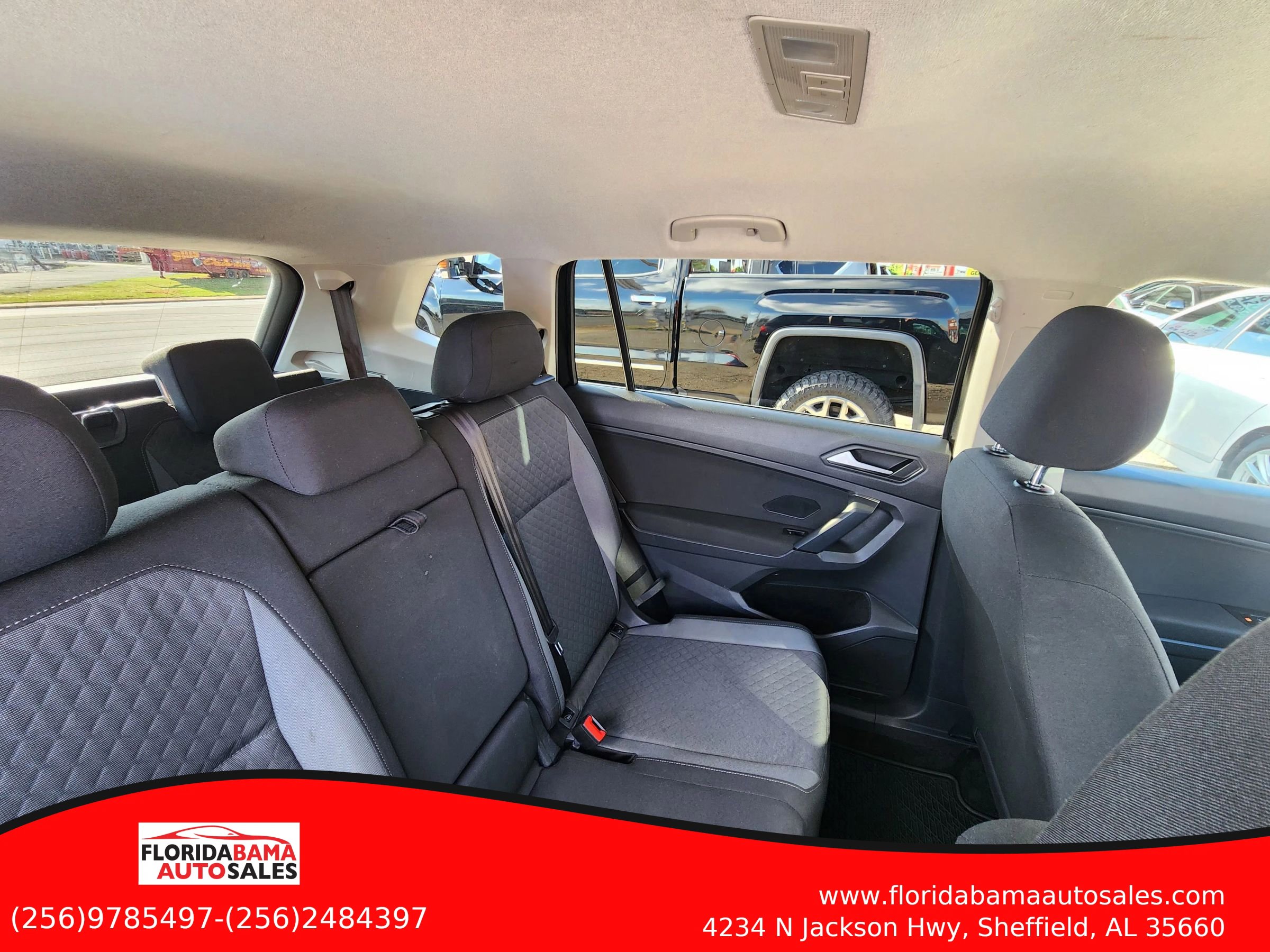 Used 2019 Volkswagen Tiguan S FWD image 18