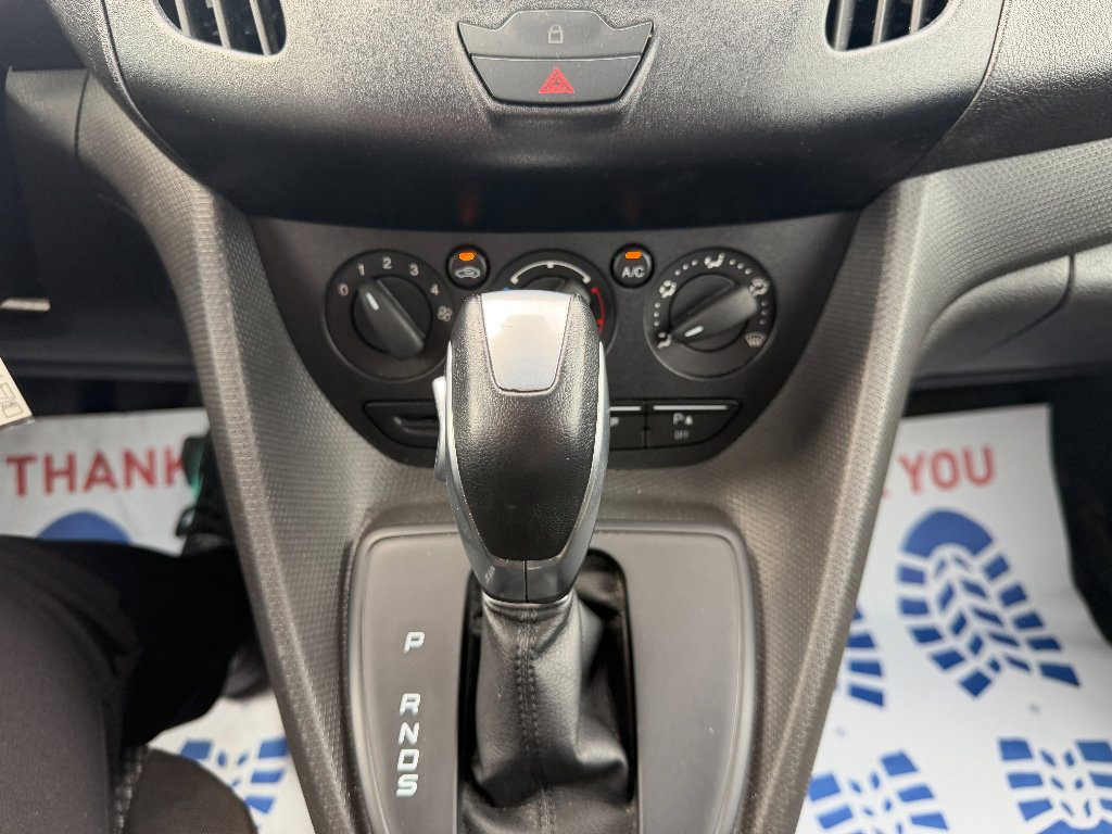 Used 2016 Ford Transit Connect XL FWD image 29