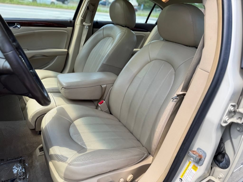Used 2011 Buick Lucerne CXL FWD image 19