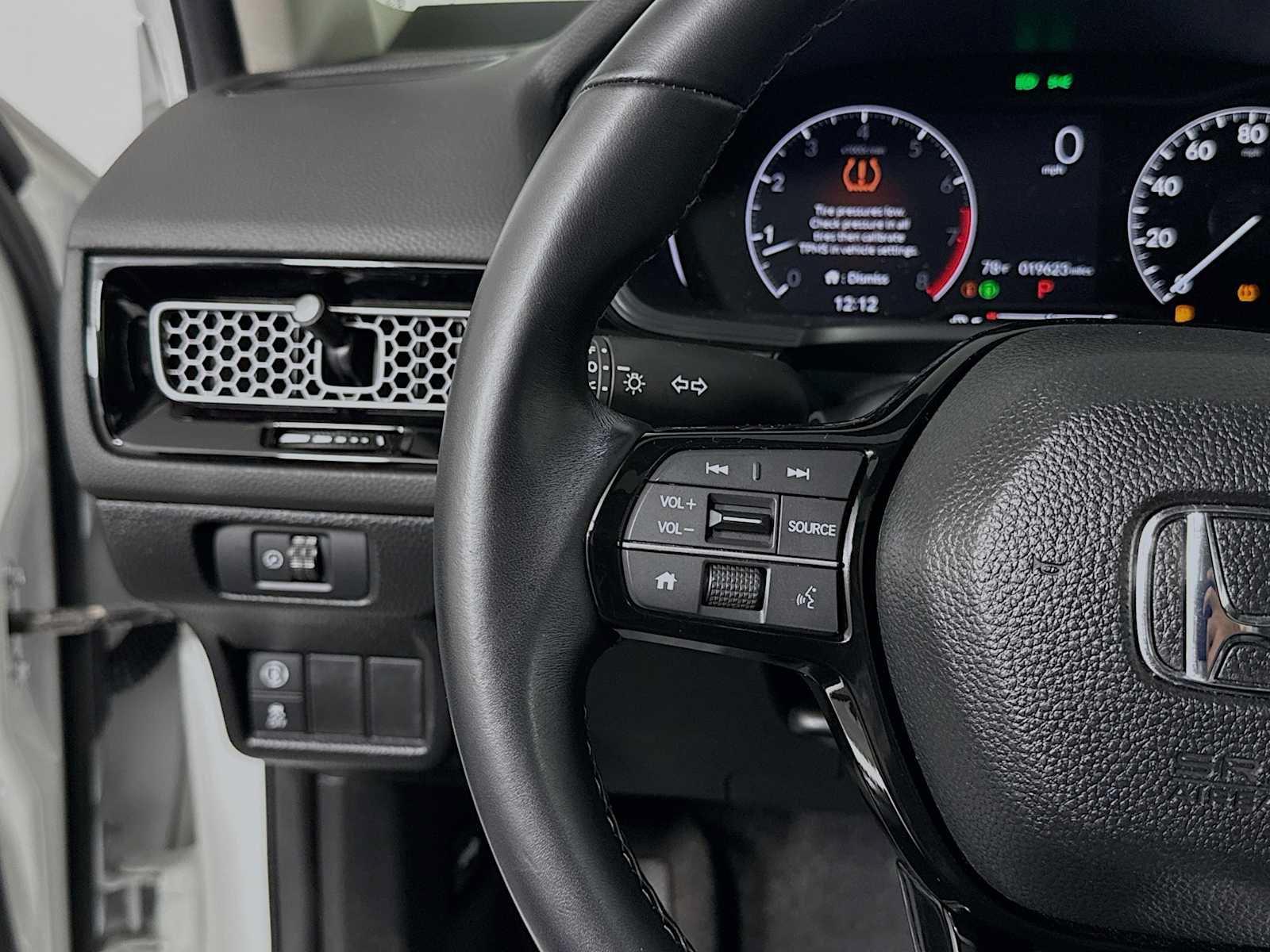 Certified 2024 Honda Civic EX image 9