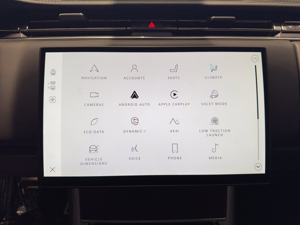 New 2025 Land Rover Range Rover SE AWD/4WD image 19