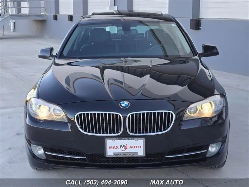 Used 2013 BMW 528i xDrive Sedan AWD/4WD image 3