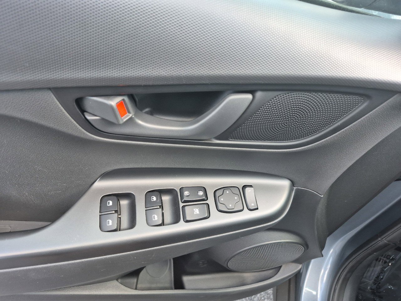 Used 2019 Hyundai Kona SE FWD image 24