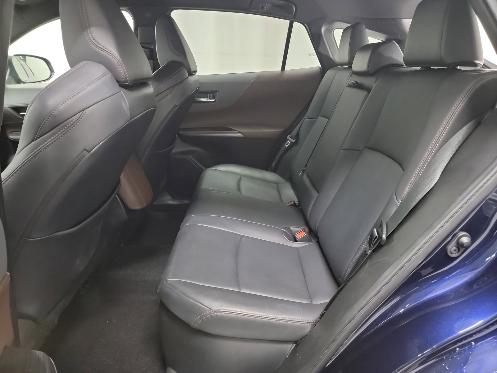 Used 2022 Toyota Venza XLE image 27