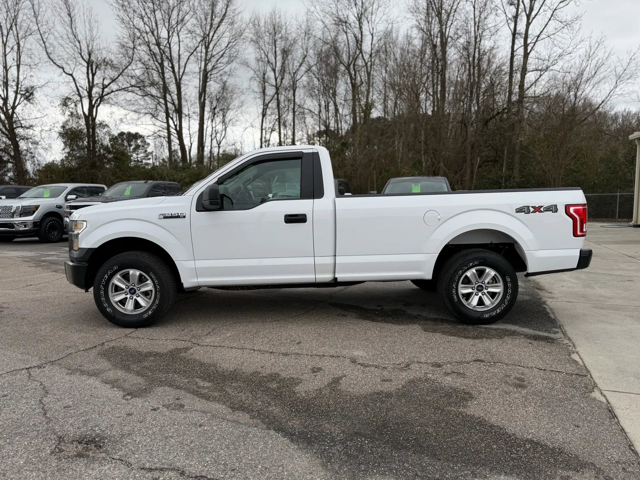Used 2017 Ford F150 XL w/ Equipment Group 101A Mid image 11