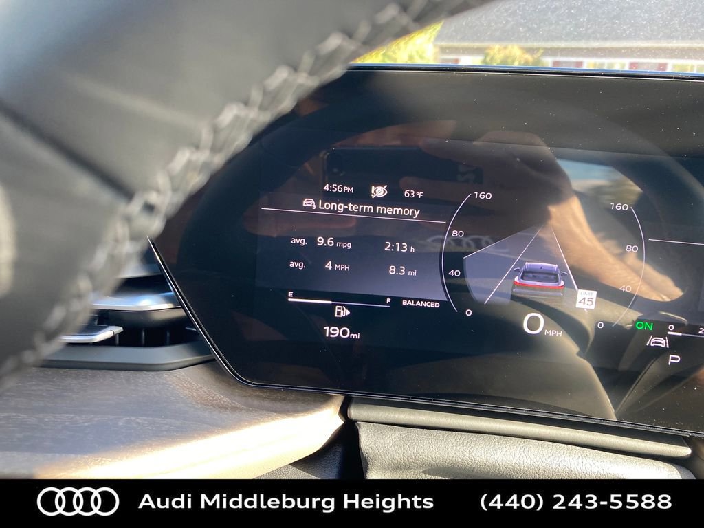 Used 2025 Audi Q5 Premium w/ Convenience Package image 18