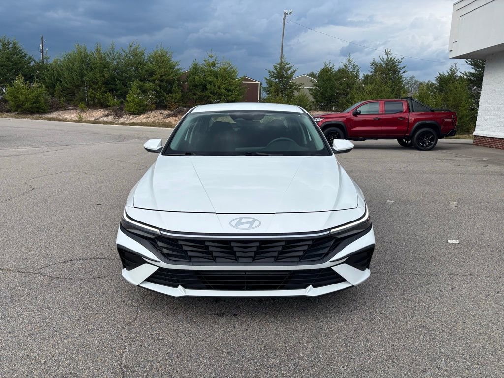 Used 2024 Hyundai Elantra SEL FWD image 6