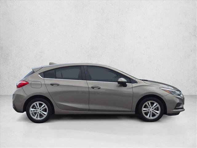 Used 2018 Chevrolet Cruze LT FWD image 4